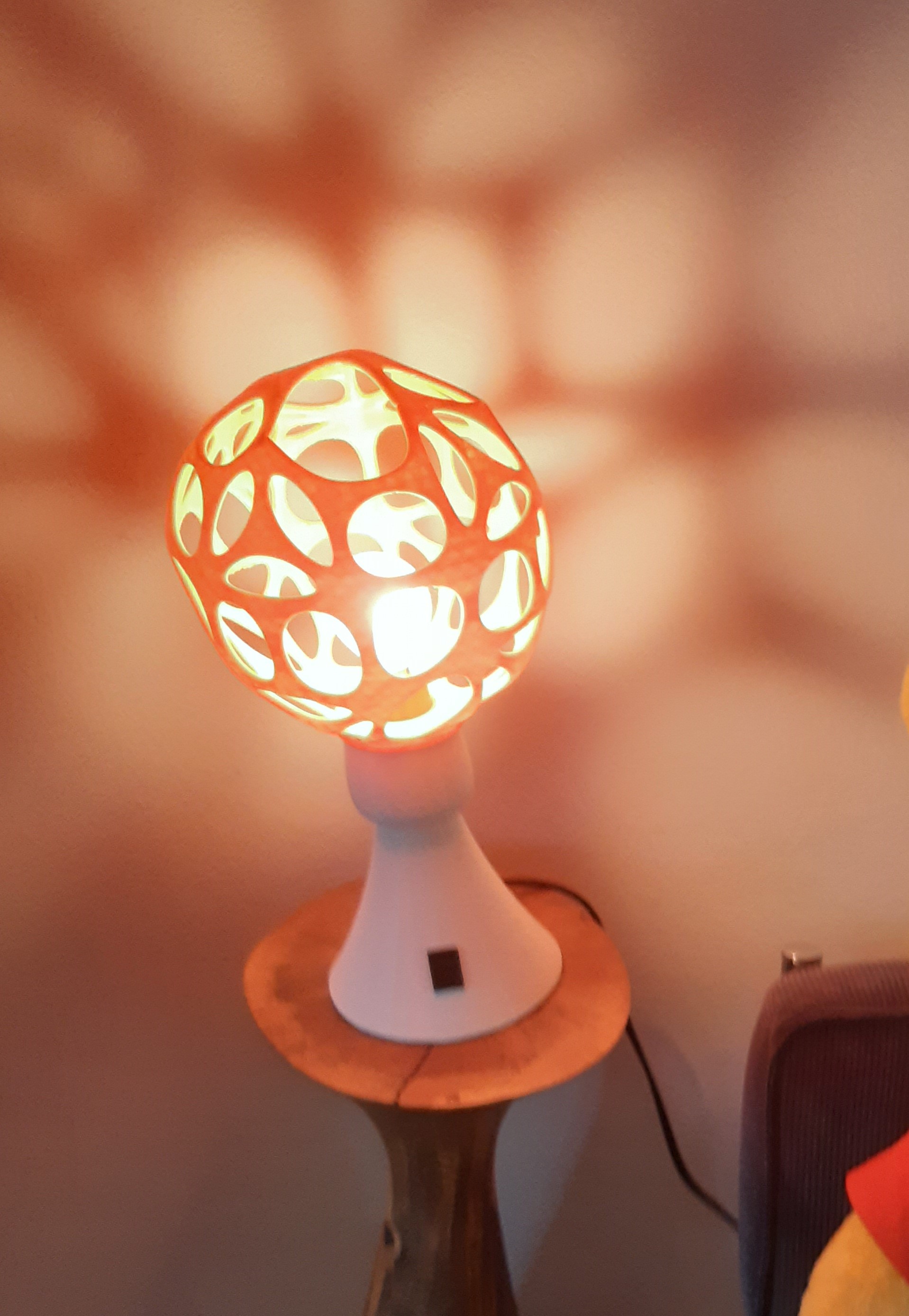 My 70s table lamp v2 (improved) preview image 1